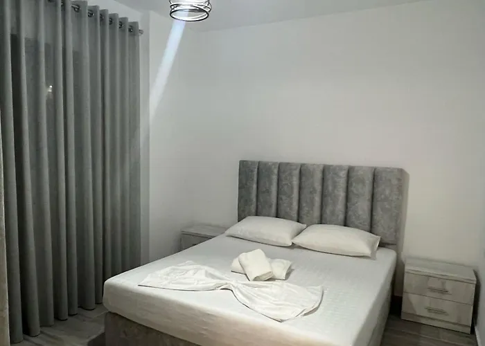 Mehmeti Apartment *